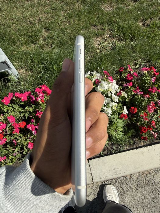 Айфон 11 64GB White