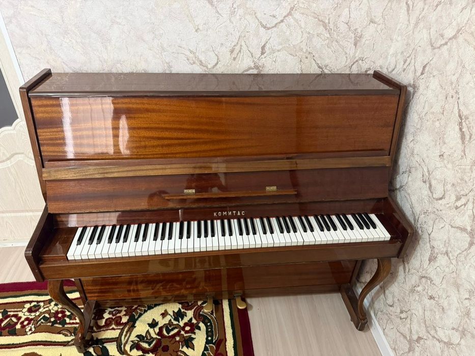 Пианино комитас продаётся