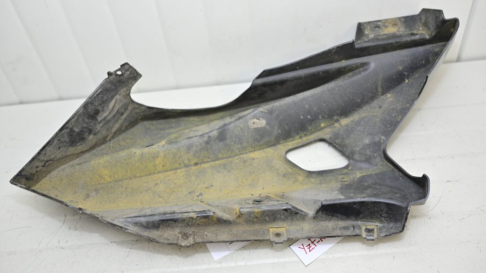 Carena Inferioara Dreapta Yamaha YZF-R125 2008 - 2012