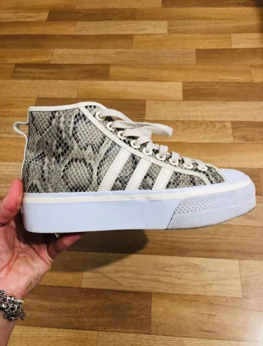 Дамски обувки ADİDAS 40 номер