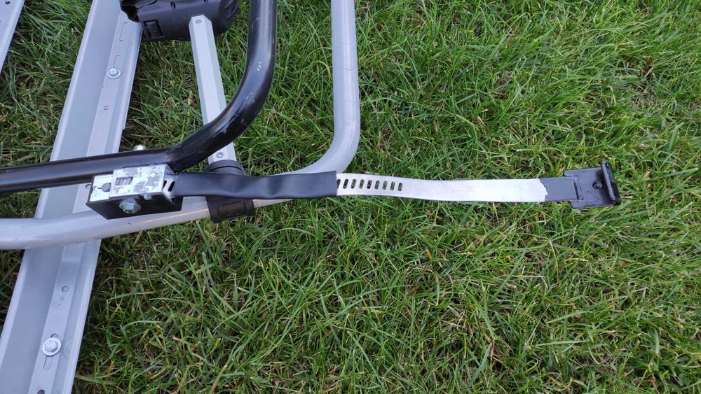Suport pentru transport biciclete pe usa  spate microbuz.