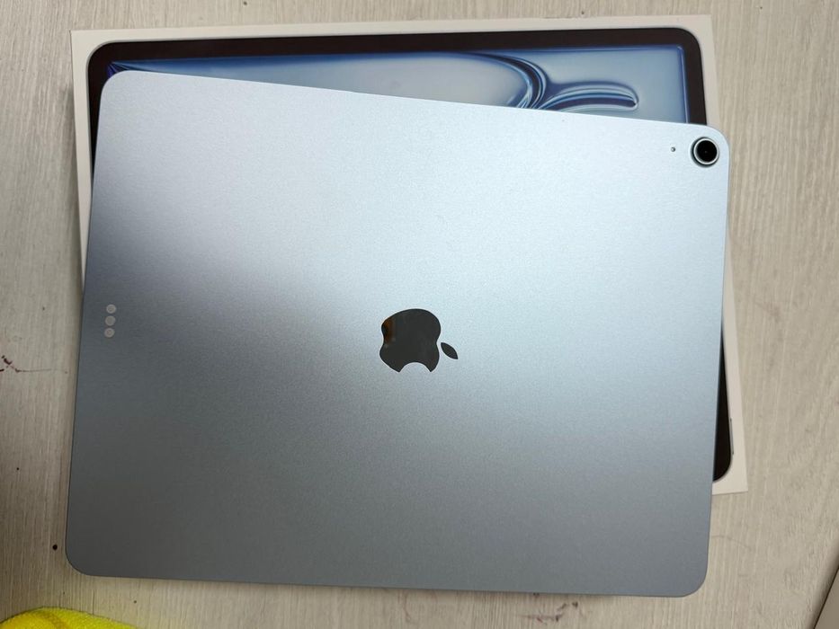 Apple IPad air 13m3