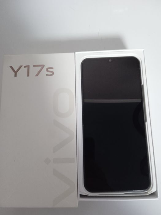 Продается Смартфон VivoY17s