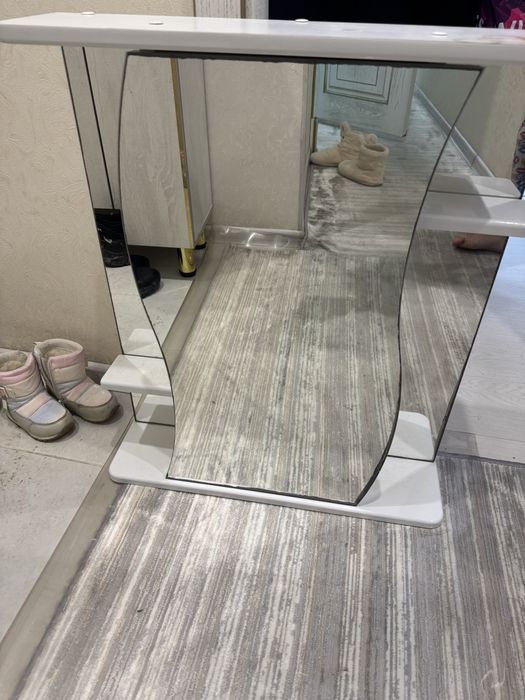 шкаф надвесной с зеркалом