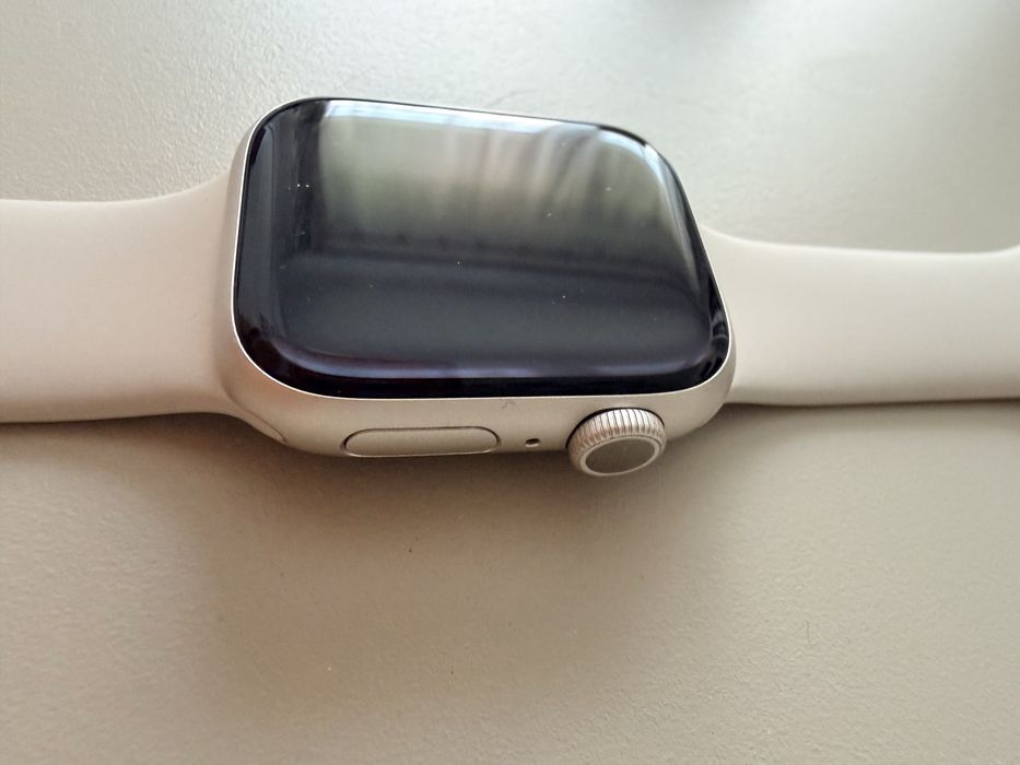 Apple Watch Starlight Seria 7 - 41mm