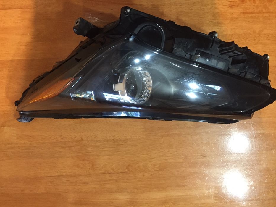 Фара Lexus NX