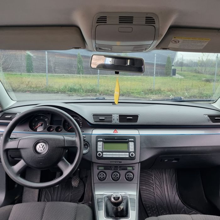 Vând Volkswagen Passat