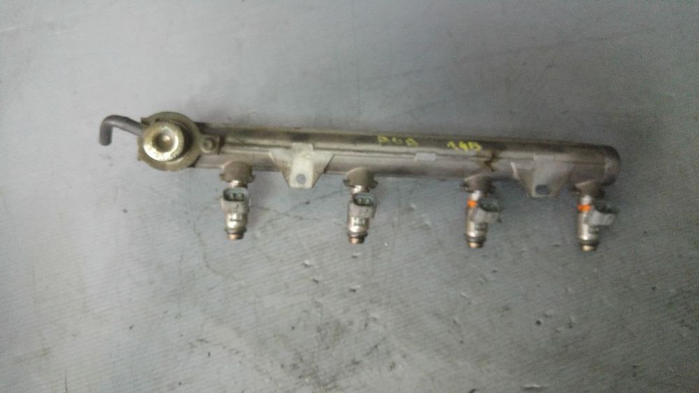 rampa cu injectoare  vw polo 6n golf 4 seat ibiza 1.4 b aua 036-031c 036133319 036031g