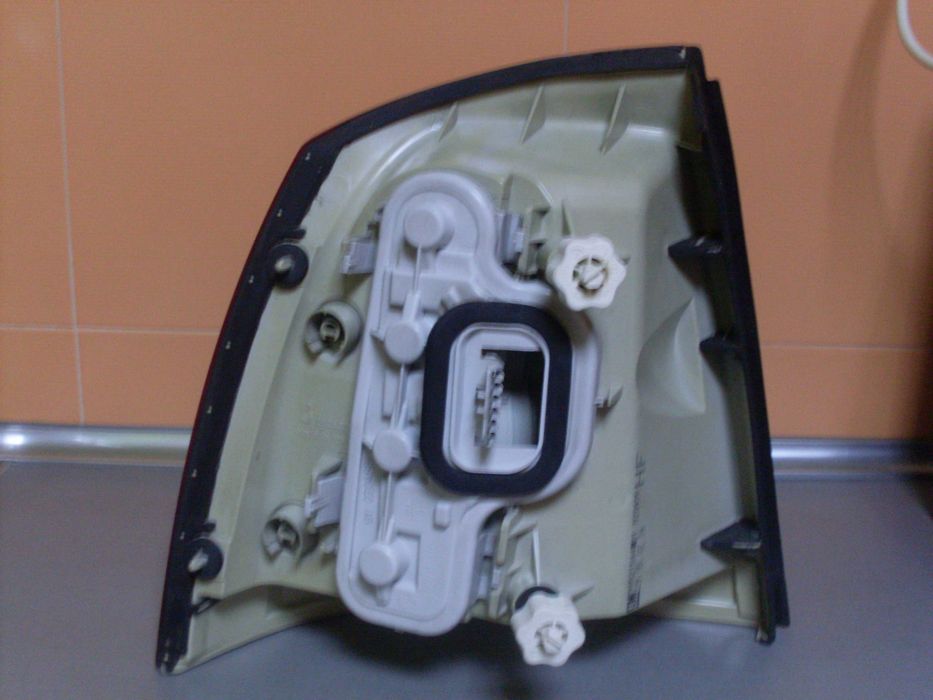 Заден десен стоп- габарит за Астра Г.