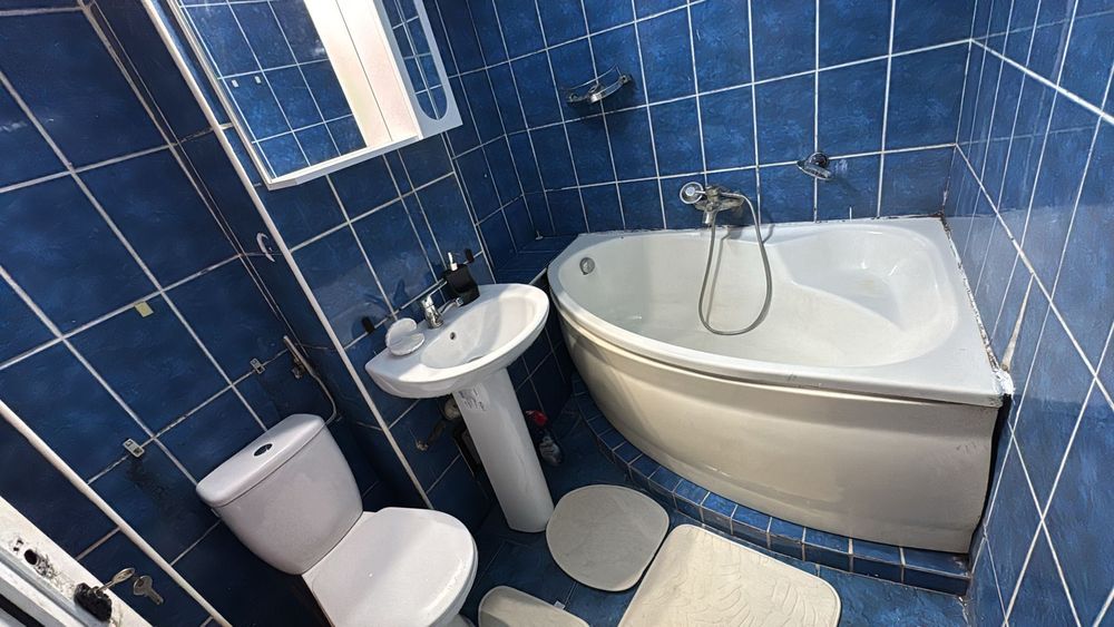 Închiriez apartament