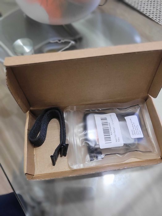 Apple Watch SE 2  44mm  с 6 месеца остатъчна гаранция