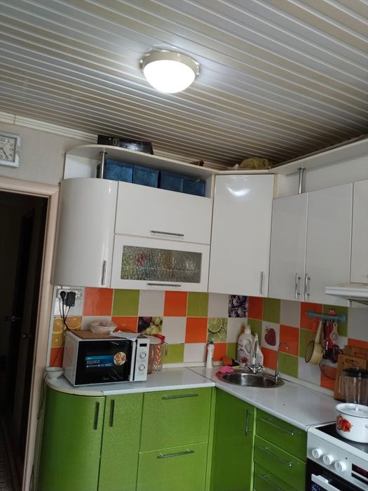 Продам 4 х комн квар. 6-86, 1  этаж.