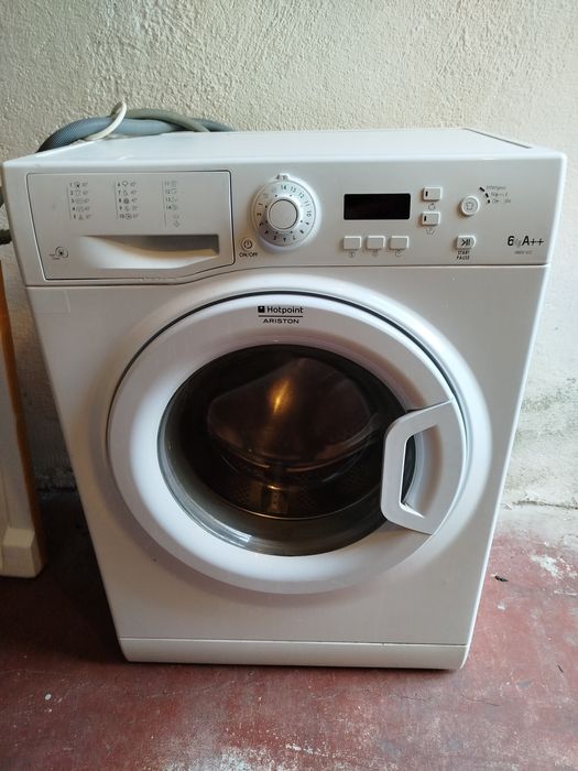 Mașina spălat Hotpoint