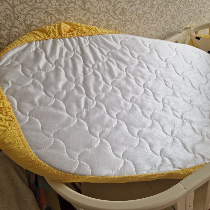 Детская кроватка (манежка)