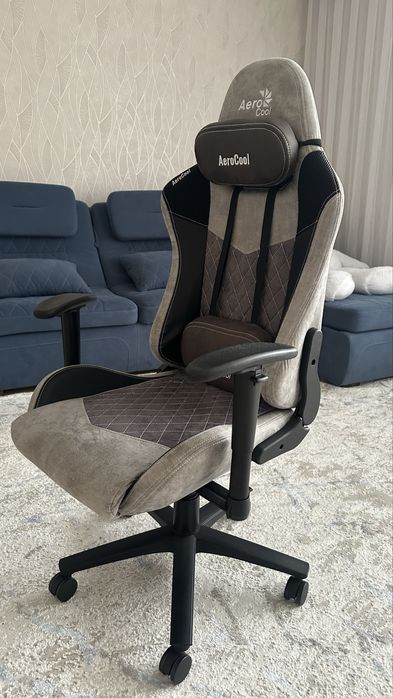 Продам кресло компьютерное