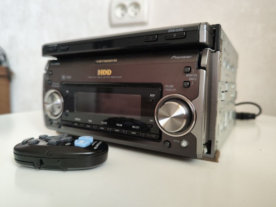 Pioneer Carrozzeria AVIC-ZH900MD.