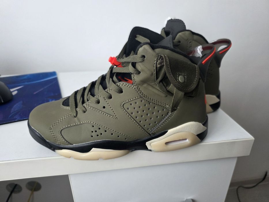 Jordan 6 Travis Scott