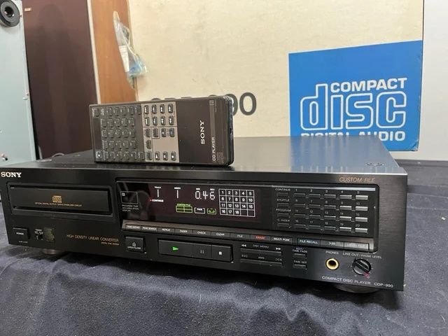Sony CDP-790. Cd player high-end. Telecomanda originală. Preț fix !
