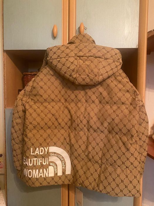 Куртка новая. Размер 48.