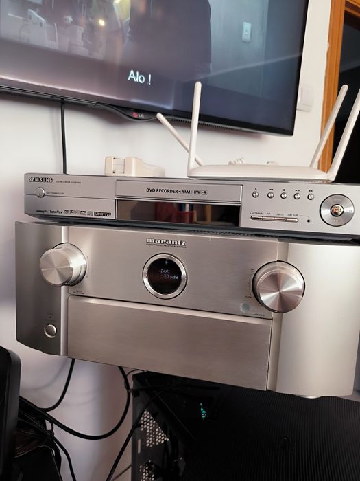 Vând Marantz SR 7005 în perfecta stare de functionare