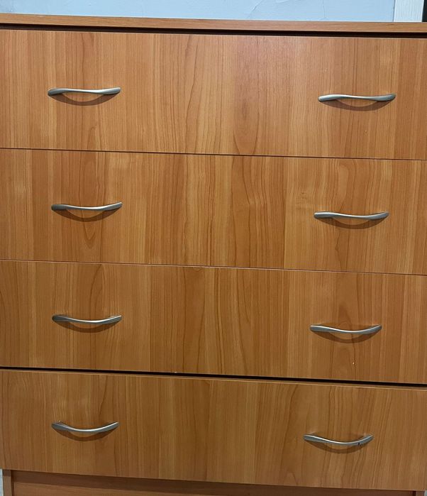 Продается комод 12000