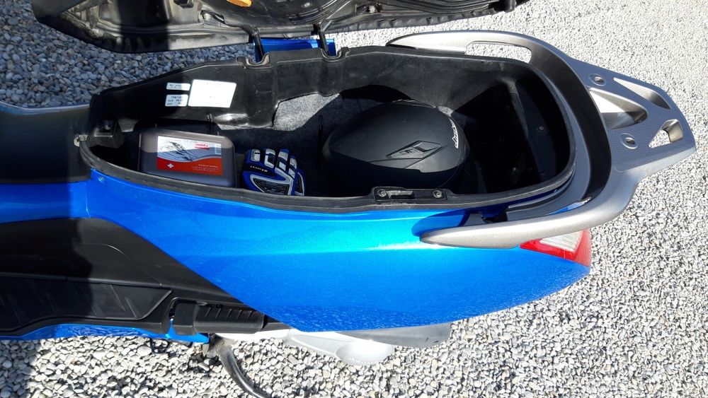 Скутер Honda pantheon