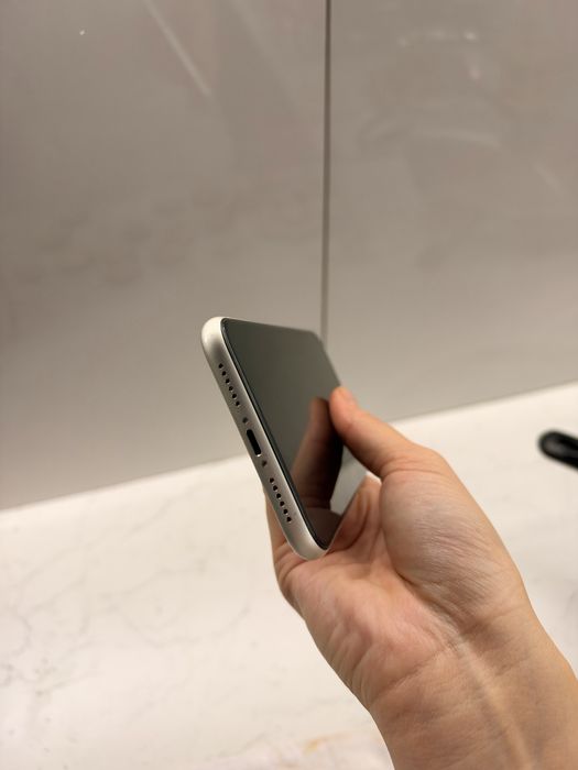 Iphone 11, белый , 128 gb