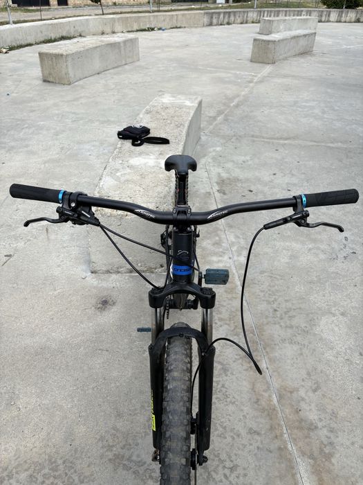 Cross grx 9 2022