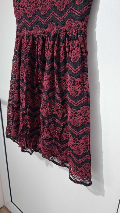 Ликвидация-AQUA дантелена рокля с халтер деколте и разкроена пола