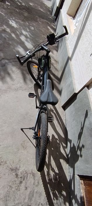 Velosiped Acura sotiladi srochna