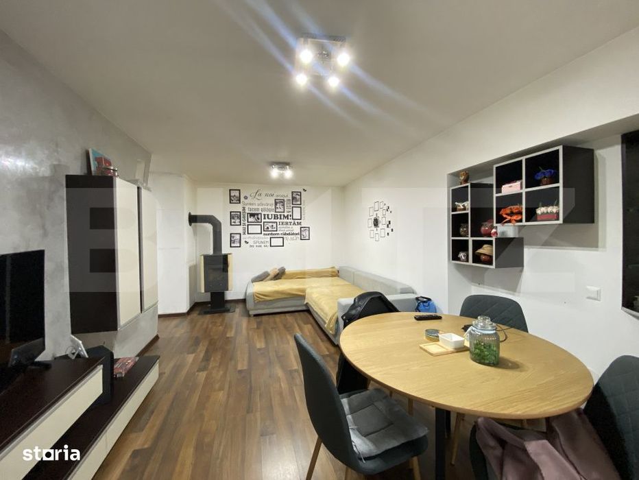 Apartament decomandat cu 3 camere, 2 balcoane, boxa, uscator. Etaj 3.