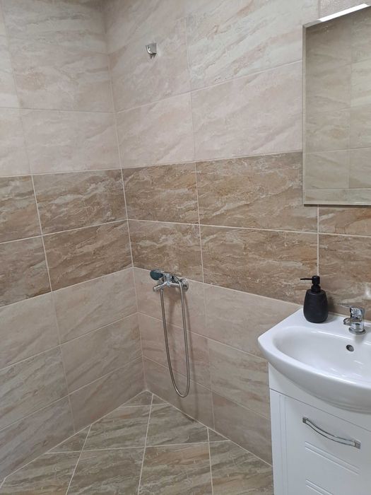 Дава се под наем Зала за събития в Плевен, Идеален център -  кв.м за 850 € - Снимка #3