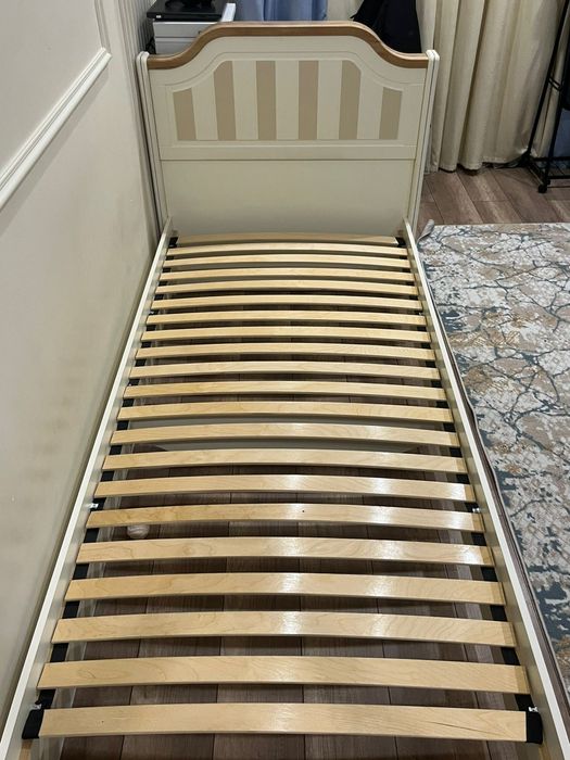 Продаёться кровать