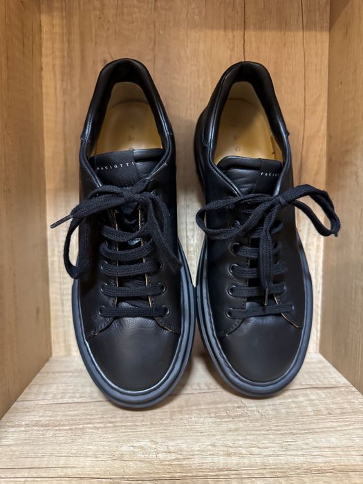 Обувки Cesare Paciotti нови