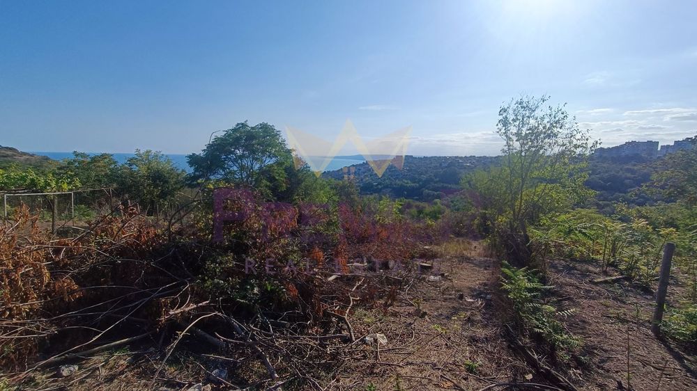 Продава се Парцел в Балчик - 1989 кв.м за 42 €/кв.м - Снимка #1