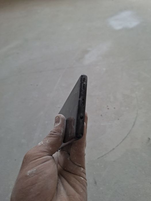 Samsung not 8 256gb qotmidi aybi yoq