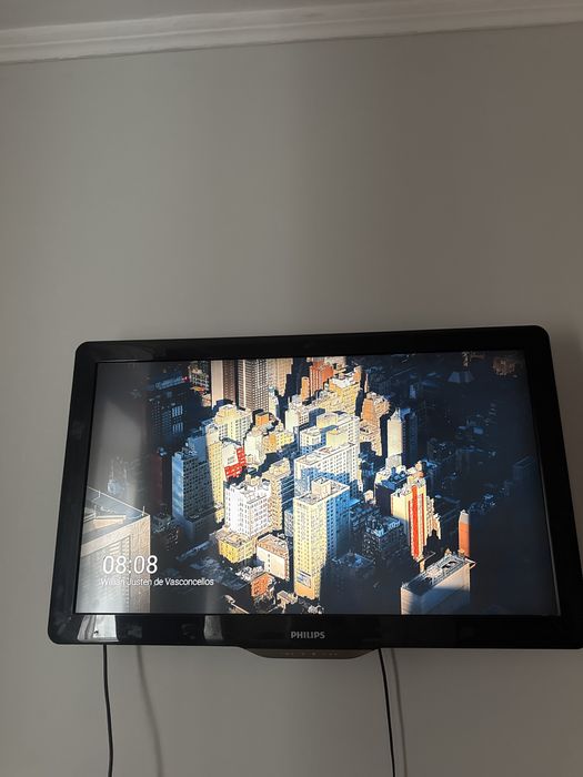 Телевизор продам