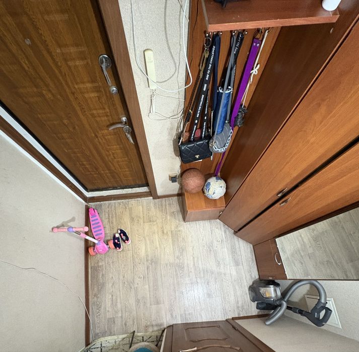 Продам 1 комн.кв  1/5 перепланировка