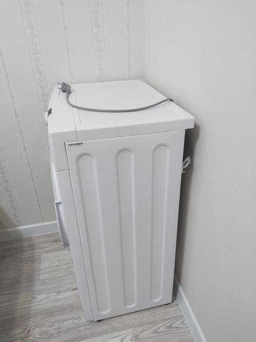 Продам стиральную машину