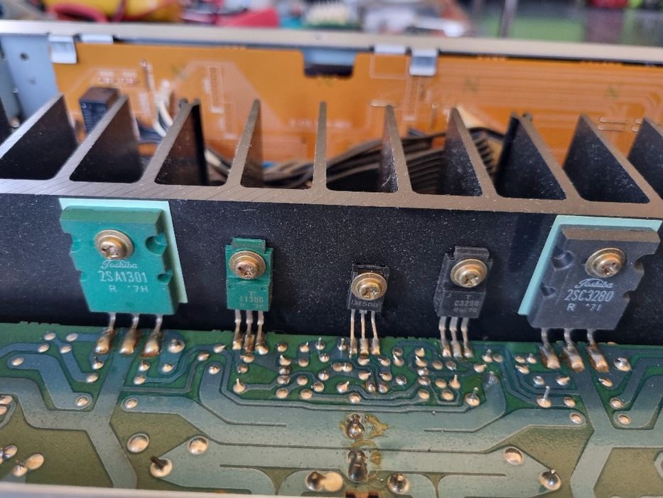 Set Finali Toshiba 2SA1301, 2SC3280,prefinali, radiatoare.