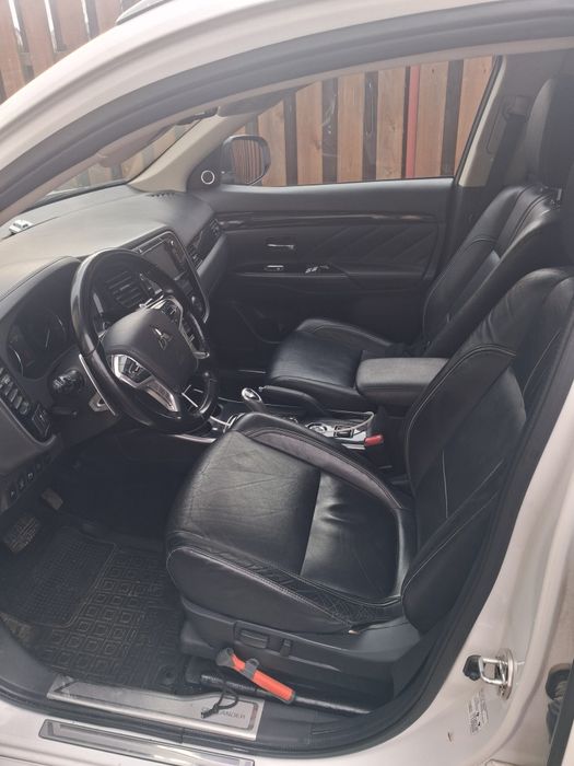 Vand Mitsubishi outlander 2.0phev