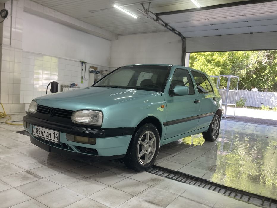 Продам хорошой Автомобиль Golf 3 , гольф 3