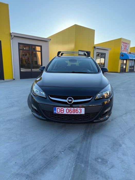 Opel astra j 1.7 cdti din 2014 euro 5 intretinut ,volan incalzit