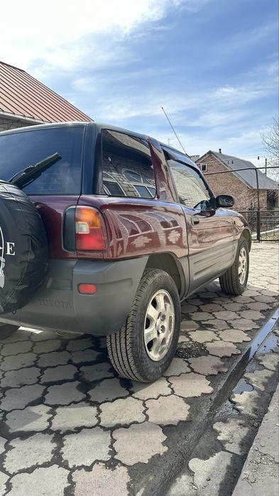 Продам Toyota Rav4