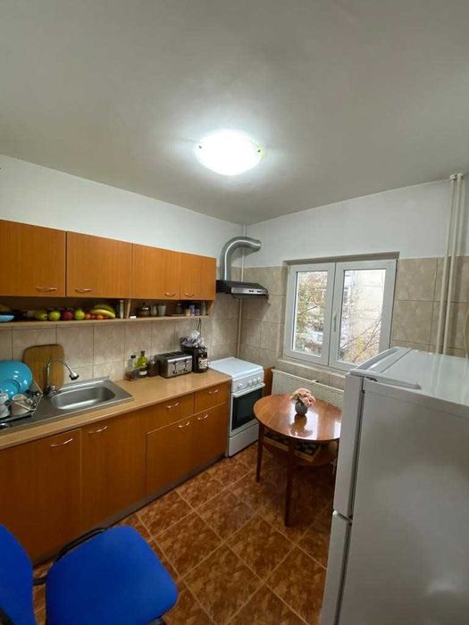 Garsoniera Orsova/ Veteranilor Lujerului 40 m2, et 3/4, bloc 1990.