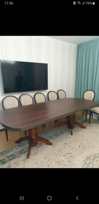 Продам стол гостиный