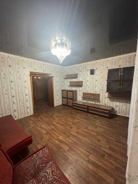 Продается 3- комн квартира