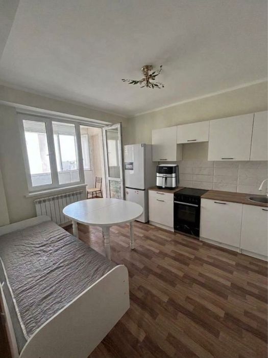 продам 1 комнатную в 6-ом микрорайоне