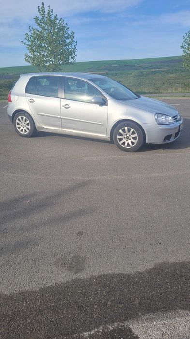 Golf 5 1.6 mpi anul 2005