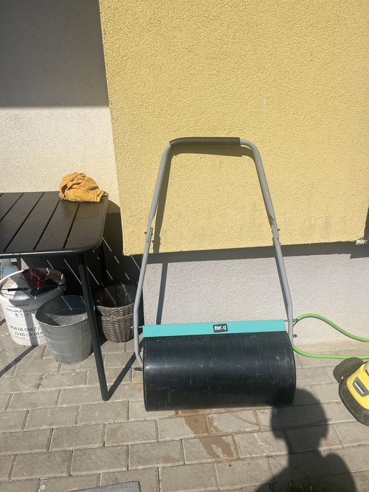 Tavalug pentru gazon folosit o data